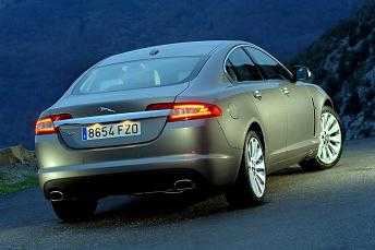 jaguar-xf-3.jpg