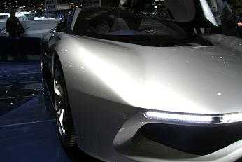 pininfarina-sintesi-ginebra-2008-e.jpg