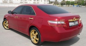 toyota-camry-oro-4.jpg